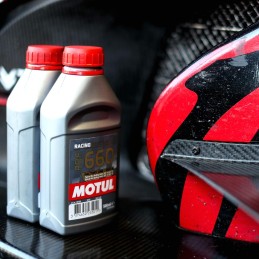 Motul RBF 660 Pro Racing Brake Fluid - 1/2L. 847205/101667 by Motul