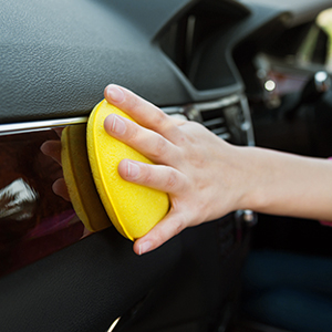 Car polishing sponge (wax pad)